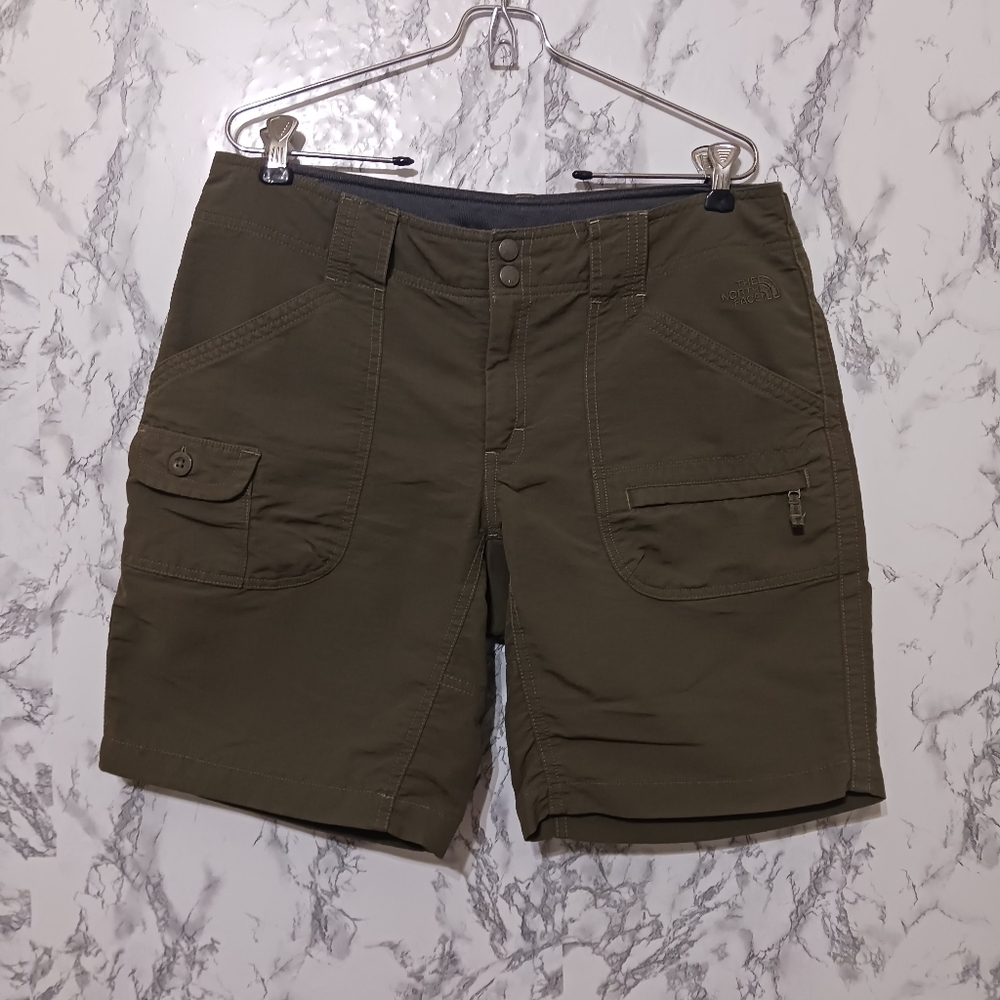 The North Face Outdoor Hiking Nylon Cargo Long Olive Green Shorts Womens 12
